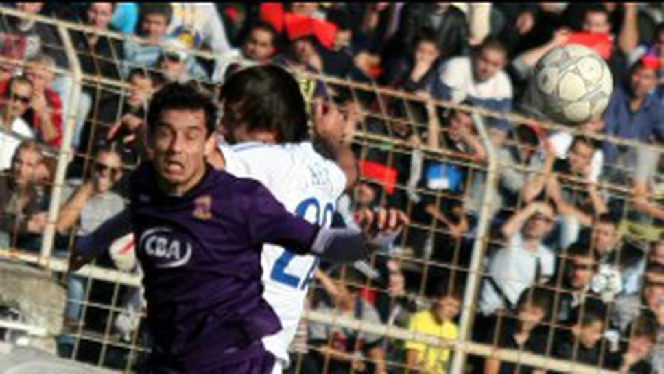 Етър подписа с Гаджалов и Атанасов