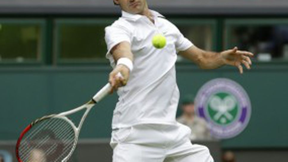 Федерер даде урок на Фонини