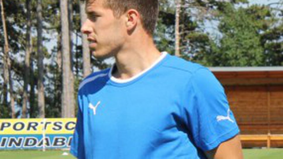 "Сините" се прибират без новата си звезда