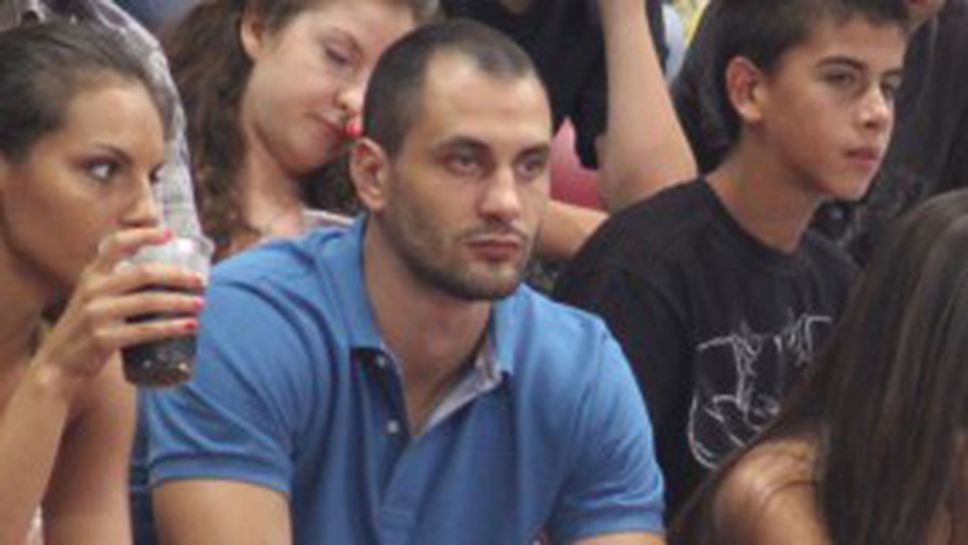 Казийски гледа баскетбол в "Арена Армеец" (ВИДЕО + ГАЛЕРИЯ)