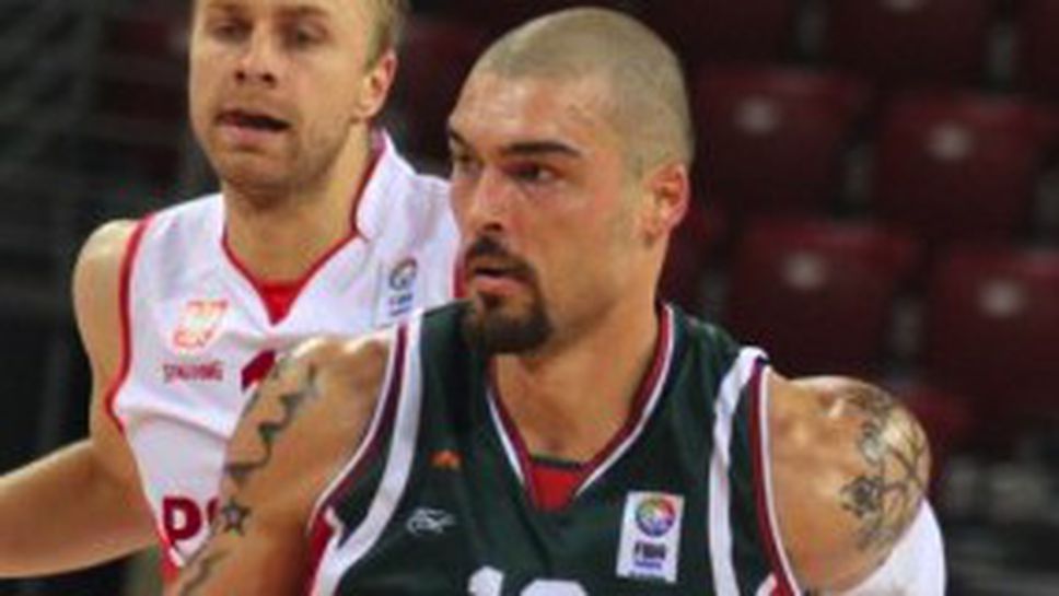 България среща Украйна в последния си мач на European Basketball Tour 2012