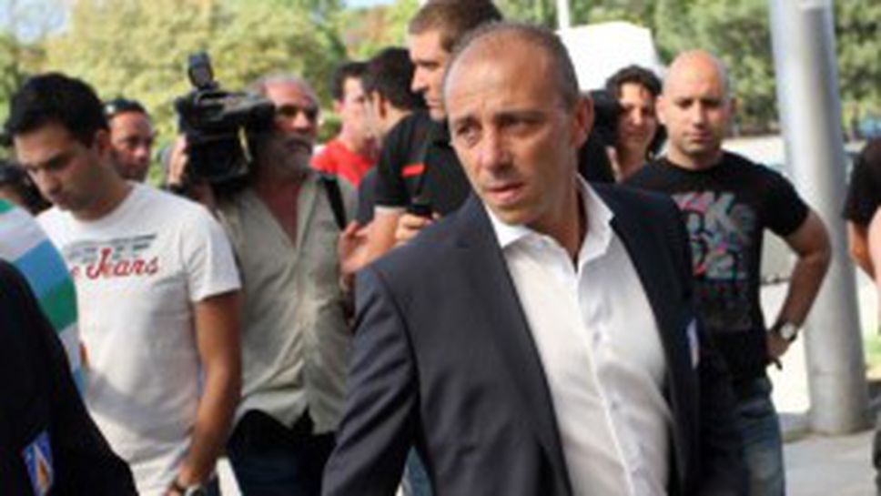 Илиан Илиев призна за сериозни проблеми в съблекалнята на Левски (видео)