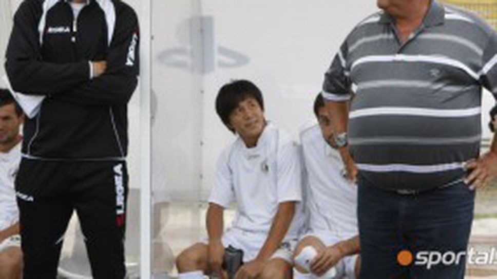 Славия може да привлече Здравко Лазаров