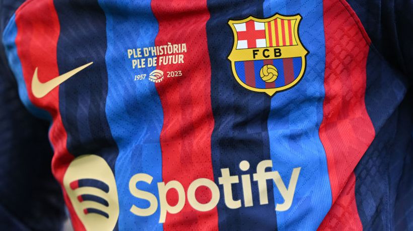 УЕФА наложи наказание на Барселона