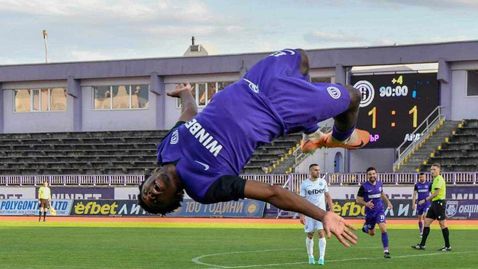 Халф на Етър отложи военната си служба във Финландия