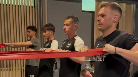 Сутрешна тренировка във фитнеса за Локомотив (Пд)