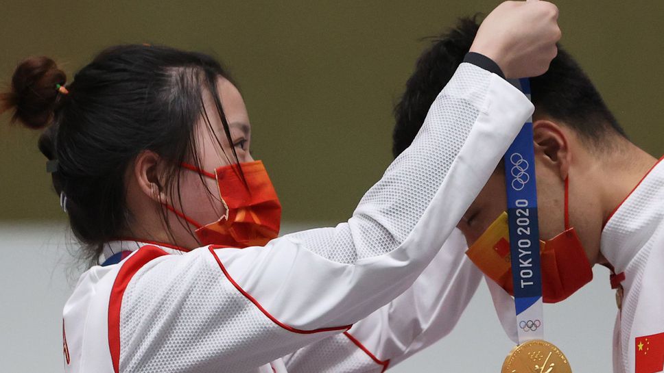 Китай спечели титлата на 10 метра пушка в състезанието за смесени отбори