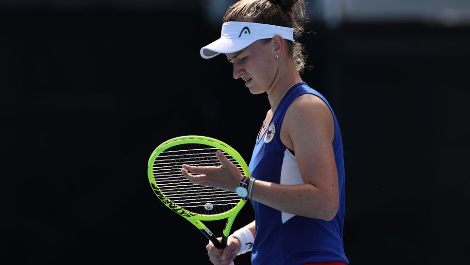 Шампионката от "Ролан Гарос" Барбора Крейчикова отпадна от турнира по тенис на Игрите в Токио