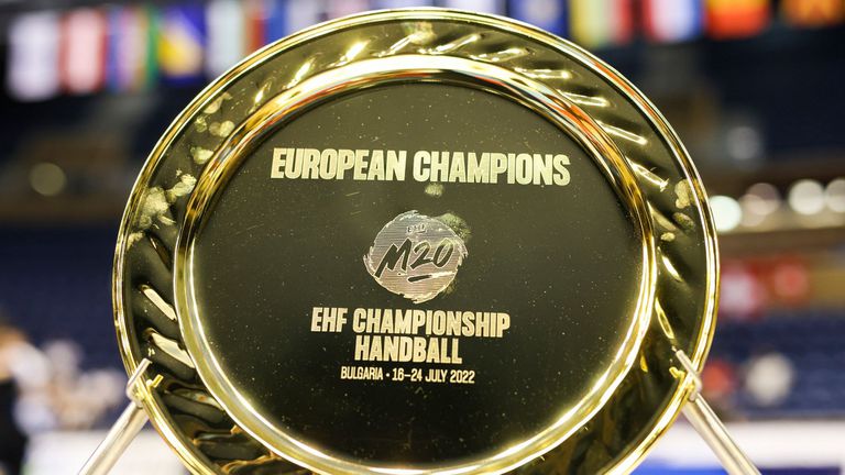 От името на Изпълнителния комитет на Европейската хандбална федерация благодарим