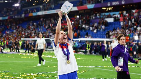  Героинята за Англия: Горда съм, този тим е изработен от магия! 