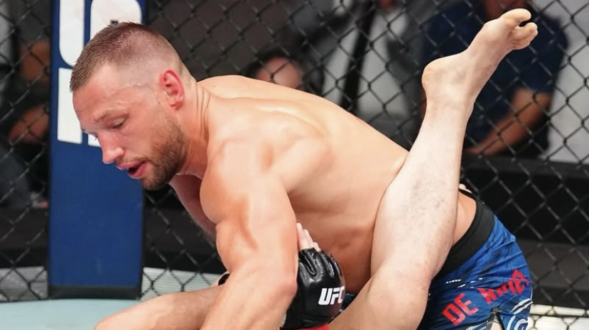 Рение де Ридер запази непобедения си статут в UFC след