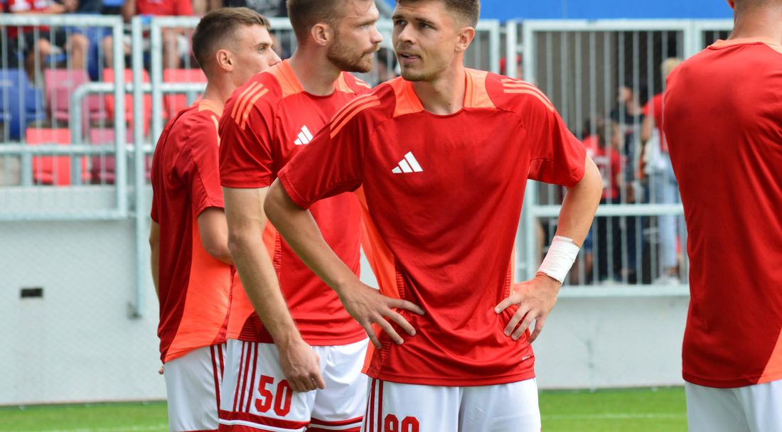 Йорданов се звърна, а неговият отбор в Унгария победи