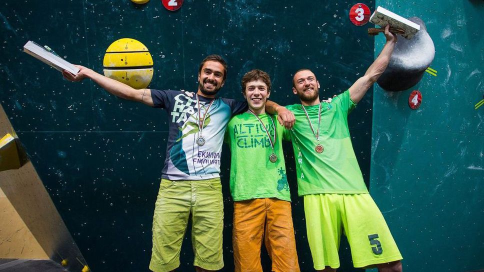 Слав Киров и Васил Василев са на полуфинал на Световното