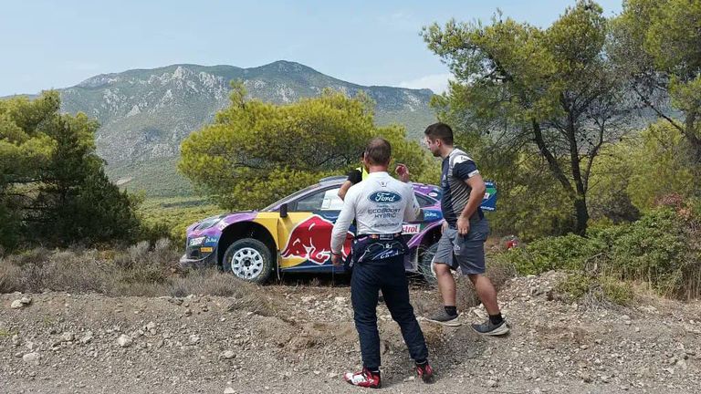 Два инцидента съпътстваха подготовката на отборите от Световния рали шампионат