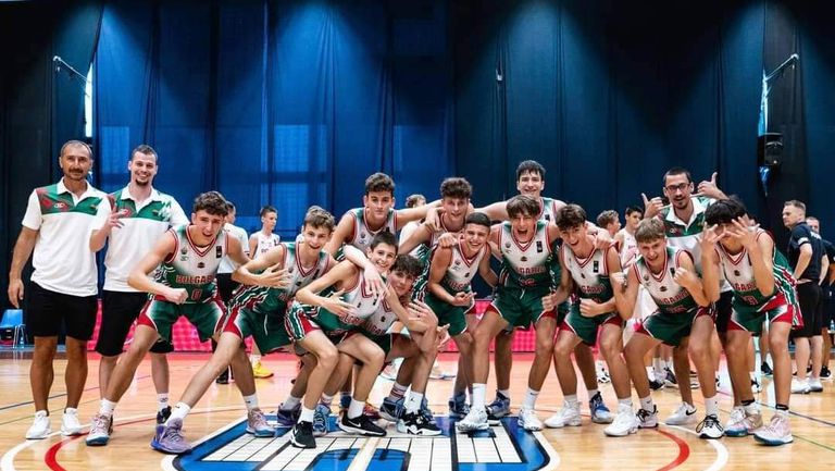Отборът на България по баскетбол за момчета до 14 години