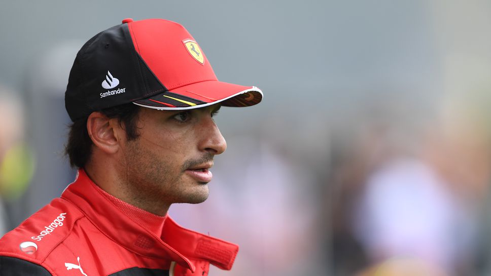 Сайнц: Озадачен съм от разликата с Макс и Ред Бул