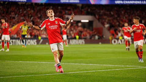 Турчин спря Фенербахче и Моуриньо на прага на Шампионската лига