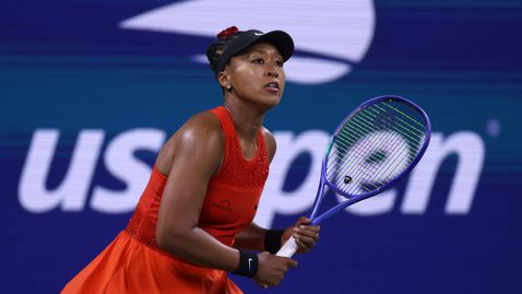 Наоми Осака впечатли със стилен екип и убедителна игра