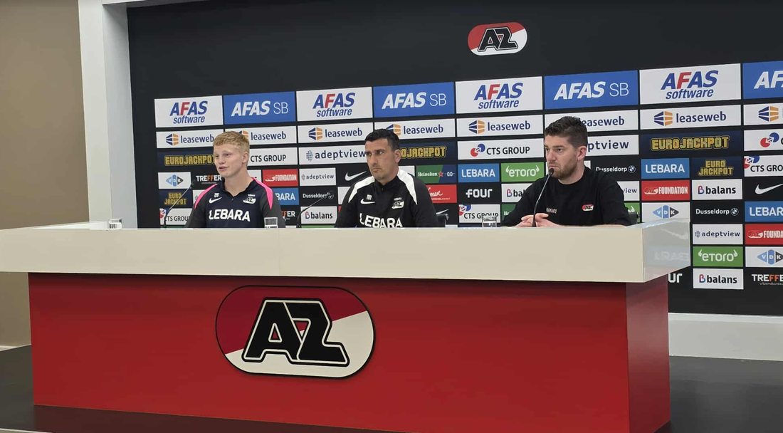 Треньорът на АЗ: Ще се съобразим с играта на Левски