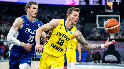 Победи за фаворитите в първия ден на ЕвроБаскет 2025