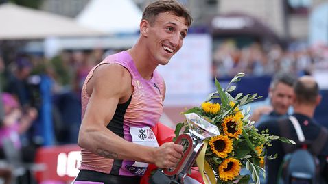 Ехамер победи Фурлани в нова битка със сантиметрите