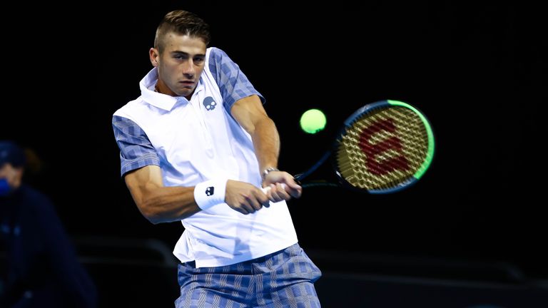 Българският национал Александър Донски се класира за четвъртфиналите на турнира