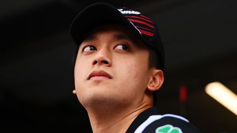  Гуаню Джоу остава водач на Алфа Ромео 