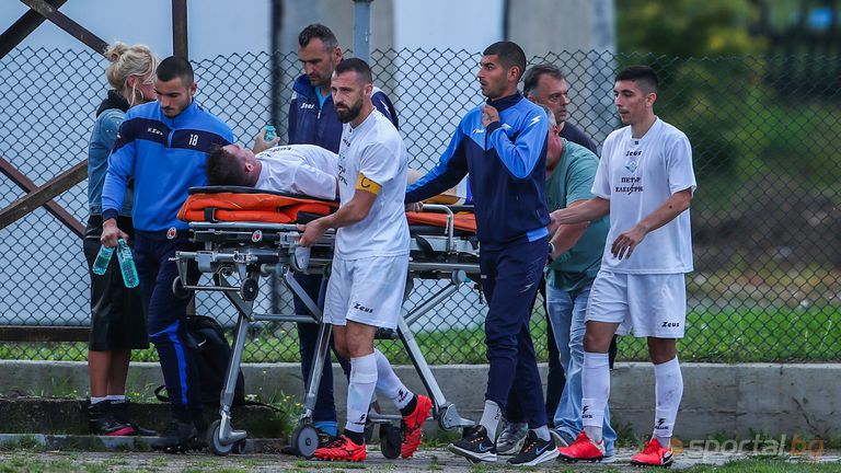 Левски поема разходите по операцията на контузения футболист на Спортист (Своге)