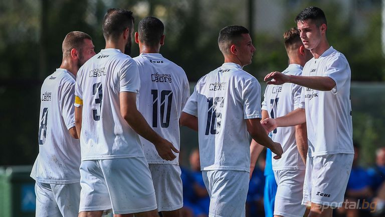 Отборите на Спортист Своге и Марица се изправят един срещу