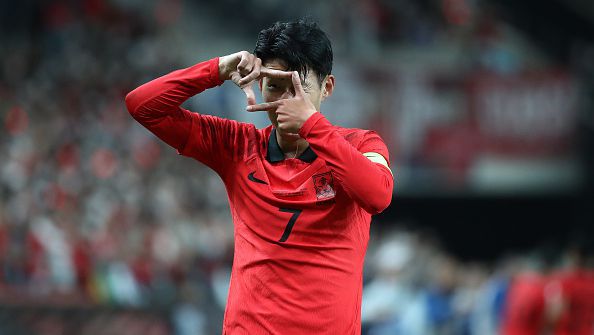 Сон вкара единствения гол при победата на Южна Корея с 1:0 над Камерун