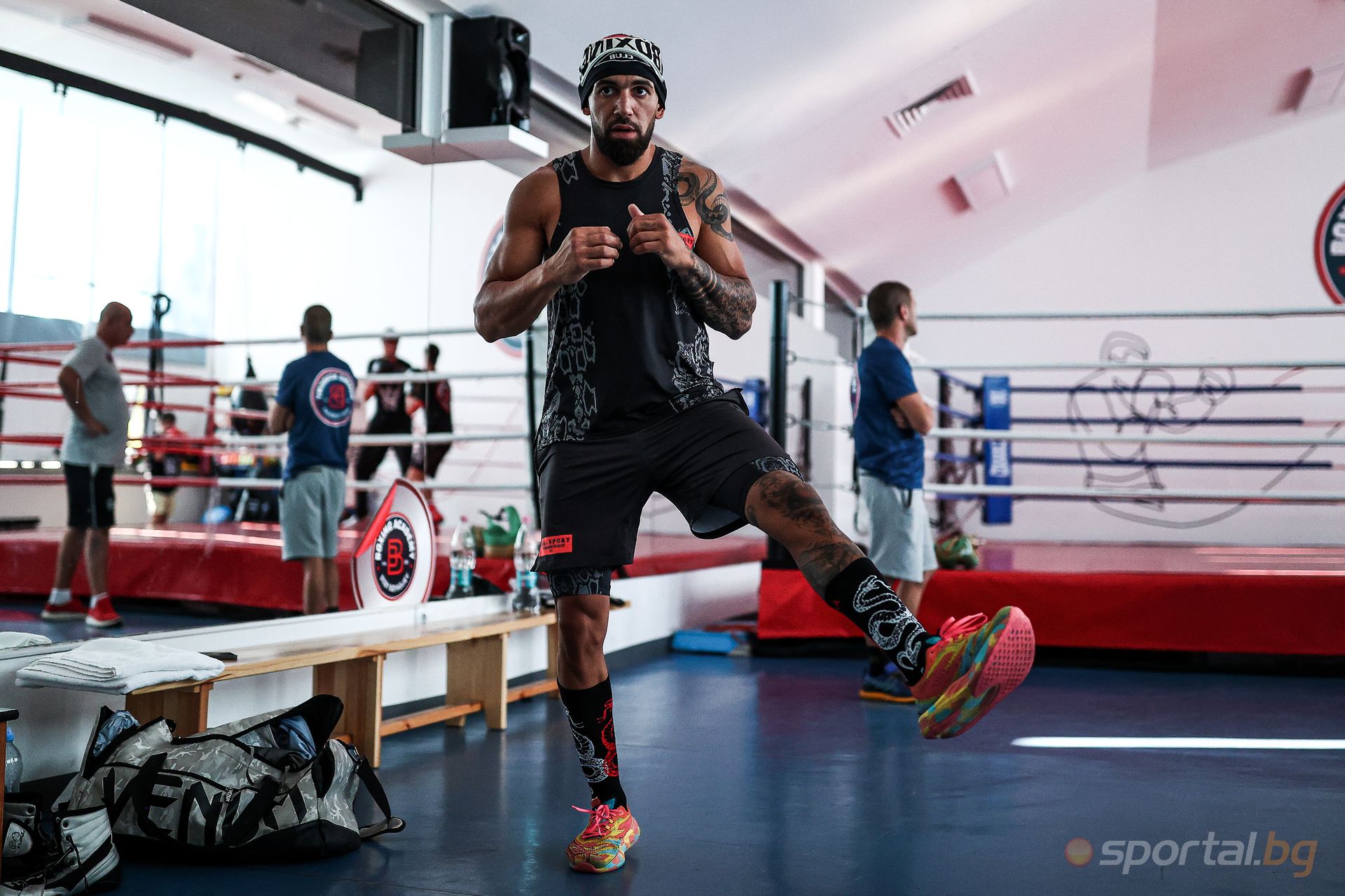 Пепелянката с рутинна победа на Max Fight 61