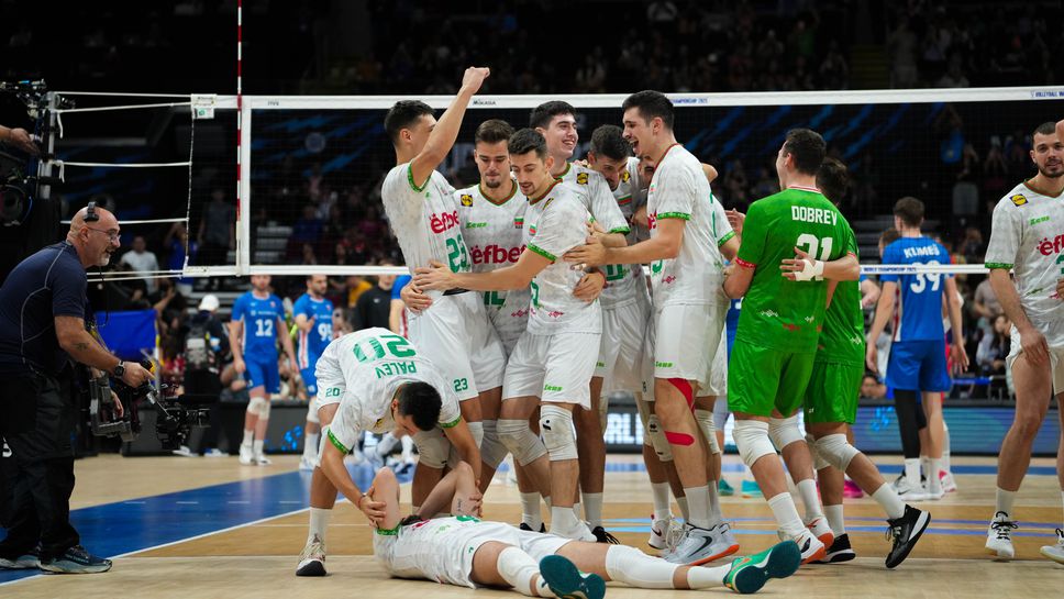 Легендата на българския футбол Христо Стоичков поздрави националния тим но