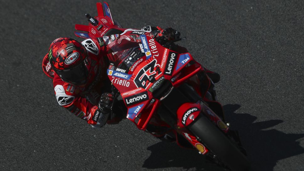 Ретро Баная победи Мир и Маркес в квалификацията в Япония с рекордна обиколка