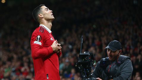  Роналдо се завърна с гол, пропуски и жест на опрощение към почитателите на Ман Юнайтед 