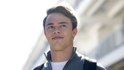  Съдят Де Врийс поради неуреден заем? 