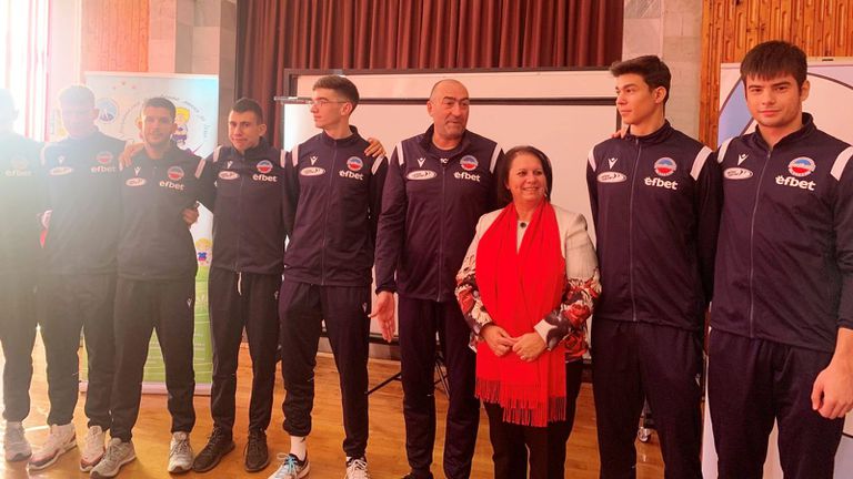 Волейболният отбор Марек Юнион Ивкони Дупница се включи в информационна