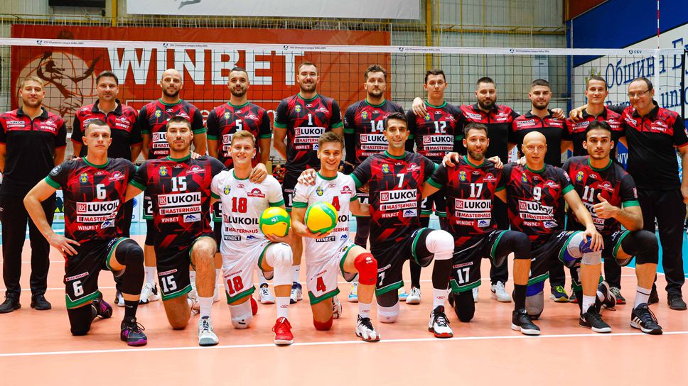 Нефтохимик продължава участието си в Шампионската лига на турнир в Галац