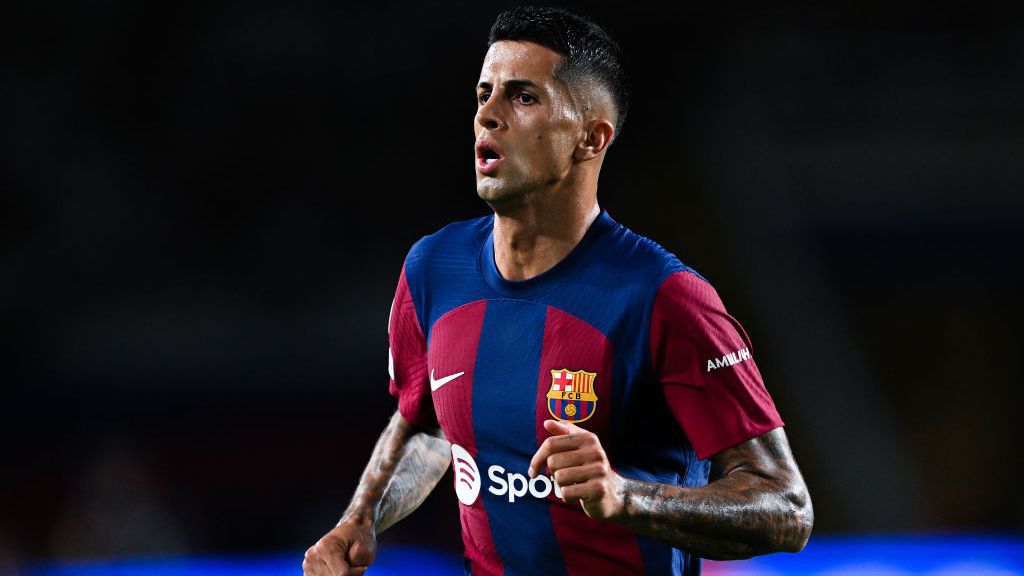 Барселона се реши и поиска да си върне Кансело