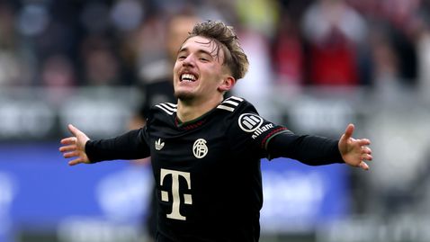 Ариен Робен със съвет към изгряващата звезда на Байерн