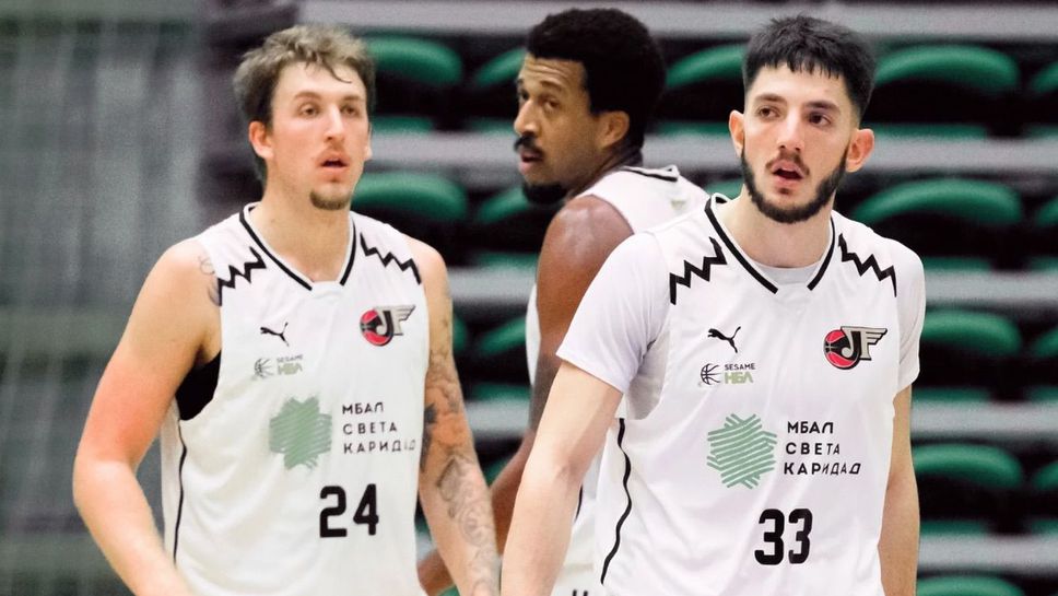 Локомотив Пловдив нанесе първа загуба на Берое надигравайки старозагорци с