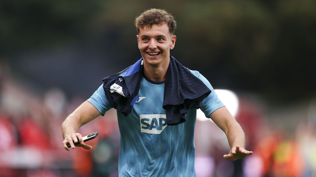 Байерн си хареса косовар от Хофе