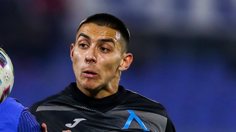 следи ситуацията около крилото на Левски Здравко Димитров Фланговият нападател