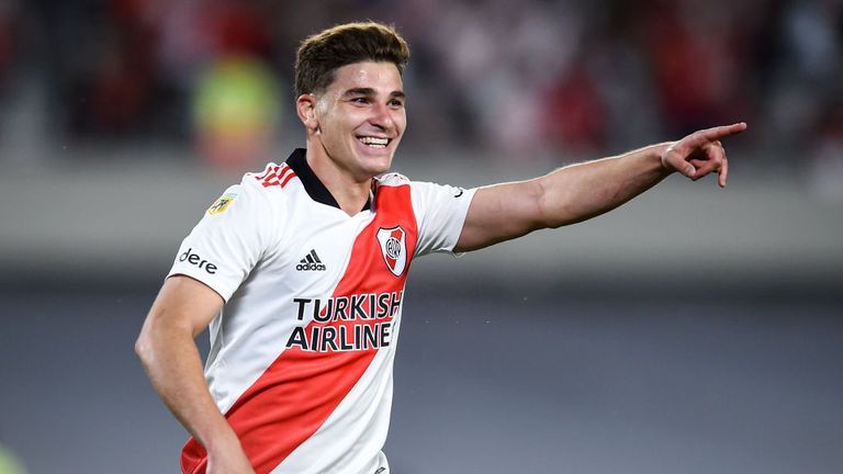  И Барса се подреди на опашката за звездата на Ривър Плейт 