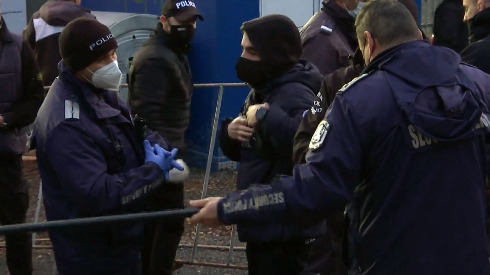 Строга проверка за феновете на Левски в Кърджали