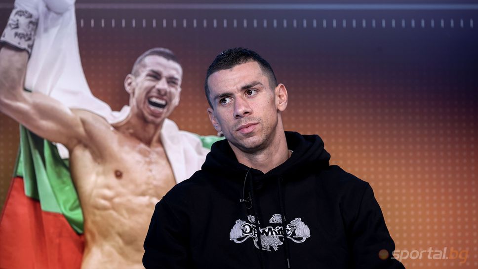 Година след като вдигна високо българското знаме редом до трофея