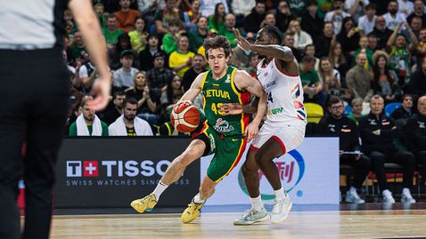 Уникална драма в Лондон, убийствен обрат в Белград и кошмарен старт за Италия в световните квалификации