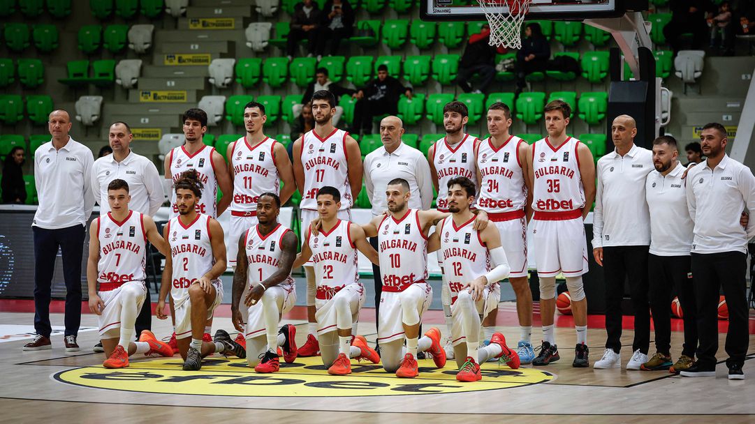 Везенков и Коди Милър-Макинтайър в разширения състав на България за гостуванията на Норвегия и Армения