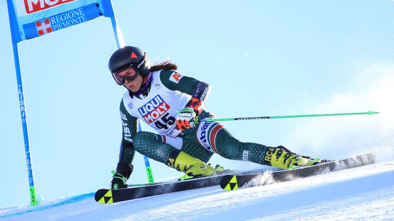 Българската състезателка Луиза Бертани спечели гигантския слалом в италианския зимен
