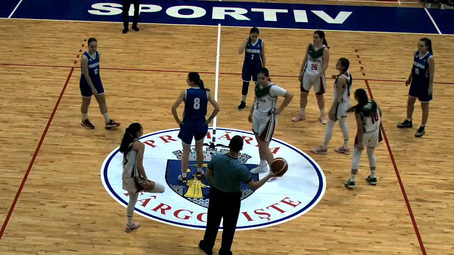 Момичетата U16 със страхотен старт на Балканиадата