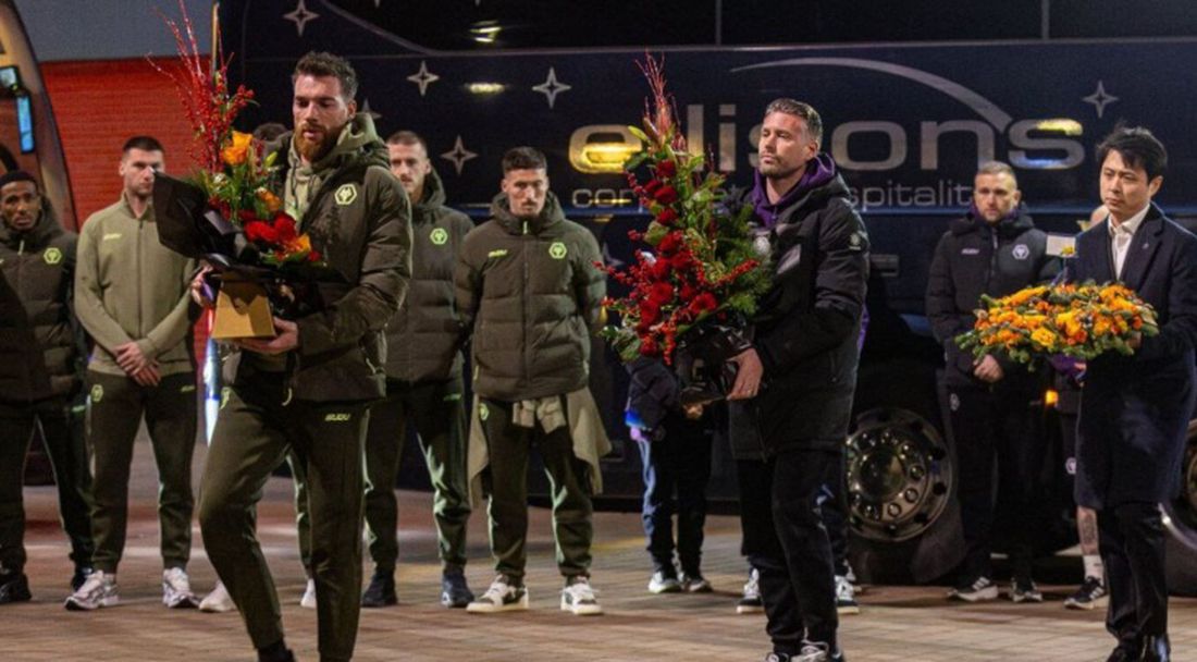 Уулвс почете Жота преди гостуването на “Анфийлд”